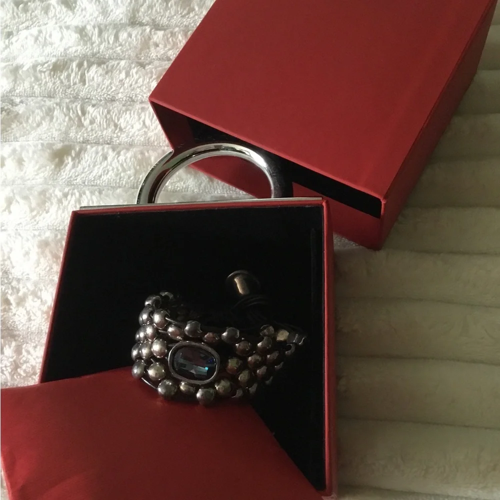 UNOde50 silver bracelet presented beautiful Red jewelry box (FULL INCLUSION COA